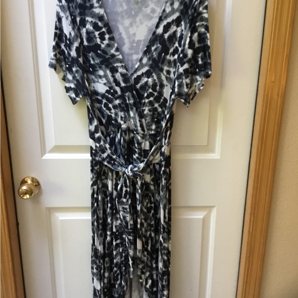 Women’s Knit Black & White Tie Dye Pattern Dress Sz XL